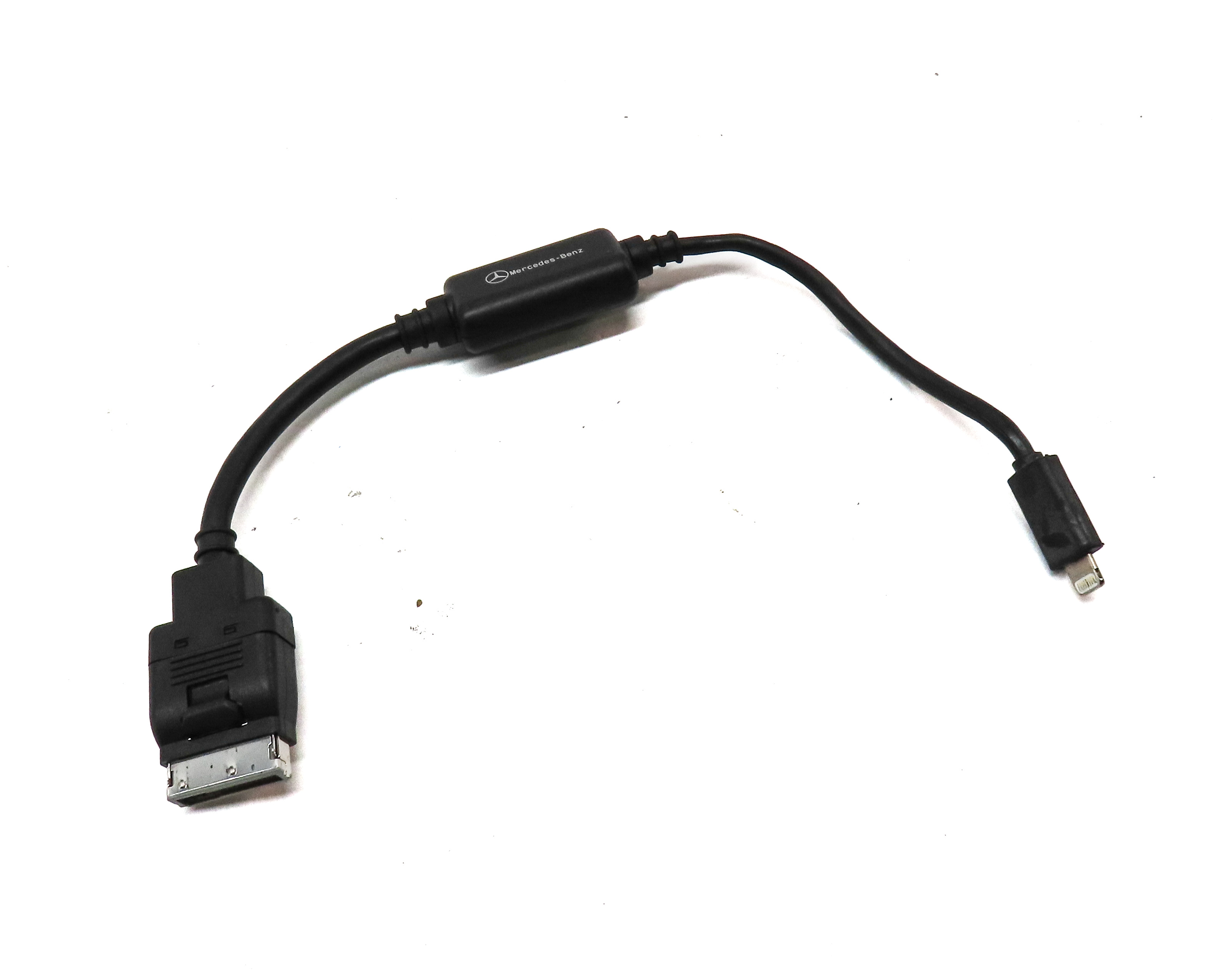 2015 MERCEDES GL550 (X166) APPLE iPHONE AUDIO AUX INTERFACE CABLE — exact item pictured
